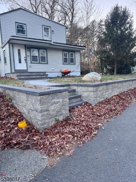 Property Photo:  10 Eisenhower St  NJ 07828 