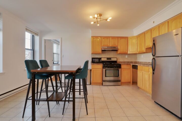 Property Photo: 129 Franklin St B6 (206) NJ 07307