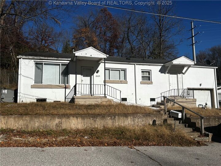 Property Photo:  1842 Oakridge Drive B  WV 25311 
