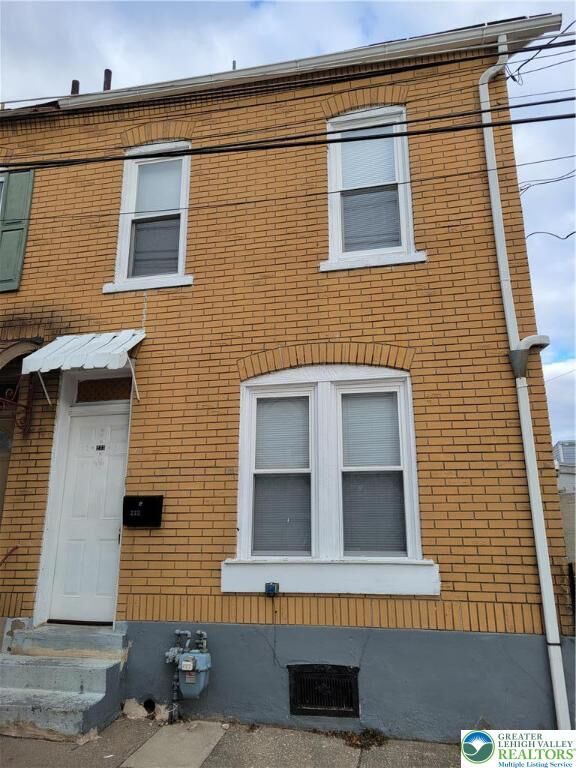 Property Photo: 233 Poplar Street PA 18102