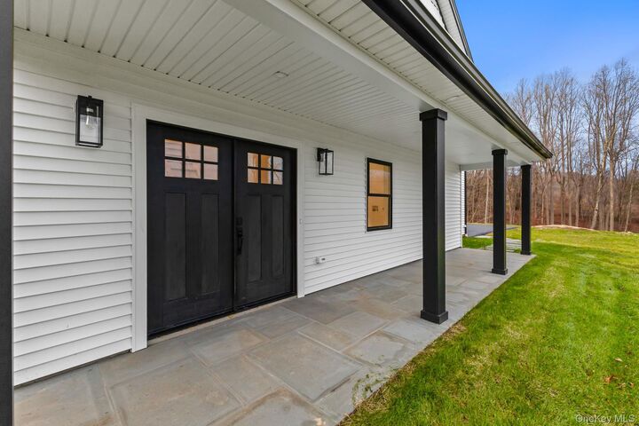 Property Photo:  14 Foxwood Terrace E  NY 12563 