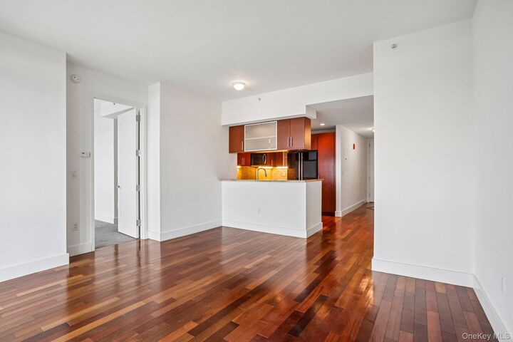 Property Photo:  175 Huguenot Street 2404  NY 10801 