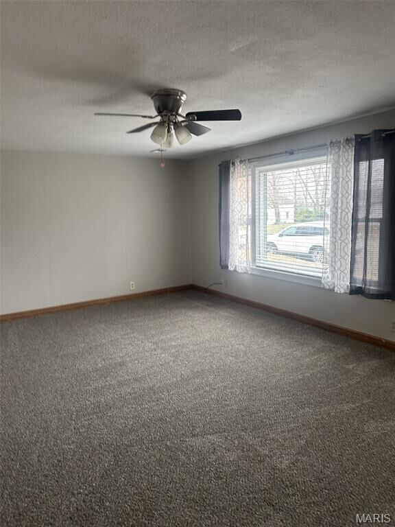 Property Photo:  309 Oak  MO 63640 