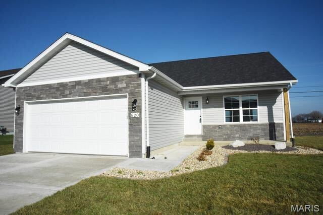 Property Photo:  620 Eisenhower Boulevard  IL 62294 