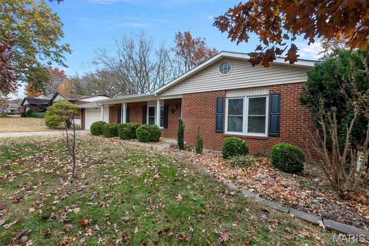 Property Photo:  2020 Cambridge Drive  MO 63701 