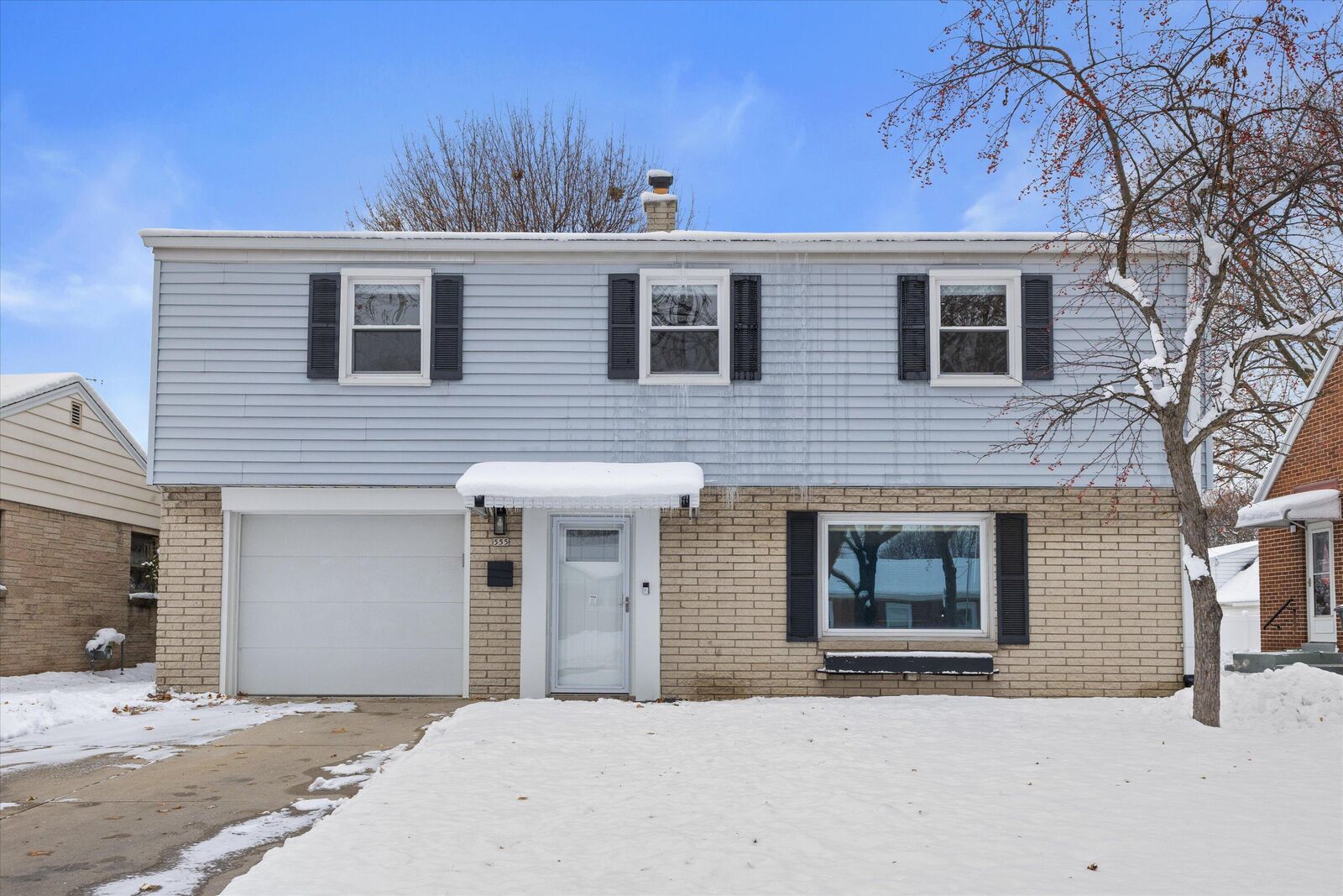 Property Photo:  555 N 105th St  WI 53226 