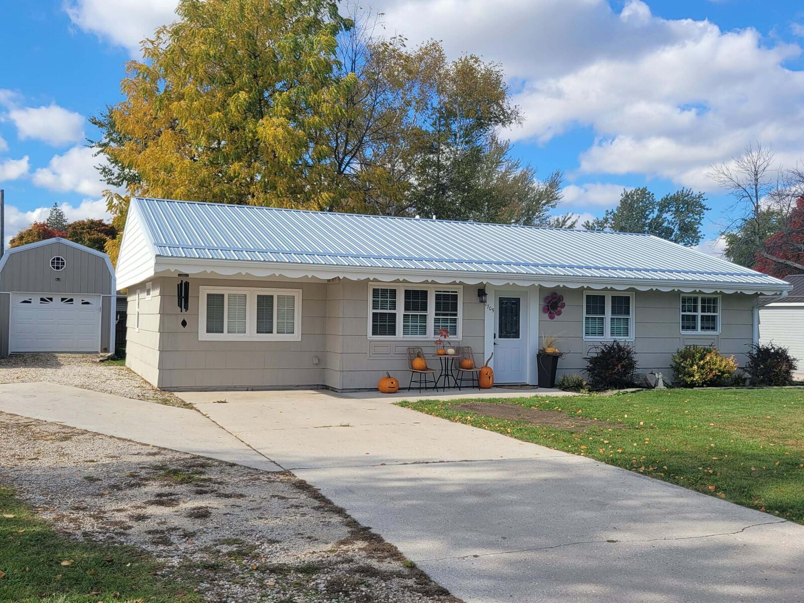 Property Photo: 1705 Mason St WI 53061