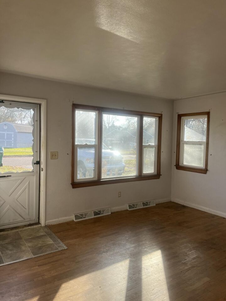 Property Photo: 114 Wellworth Avenue MI 49037