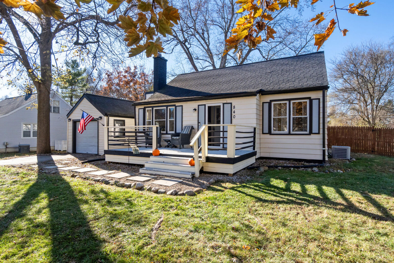 Property Photo:  840 Springcrest Boulevard  MI 49203 