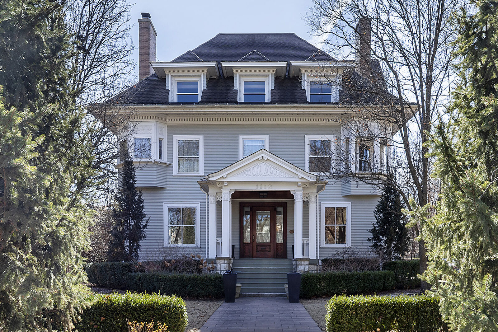 Property Photo: 1112 Greenwood Street IL 60201