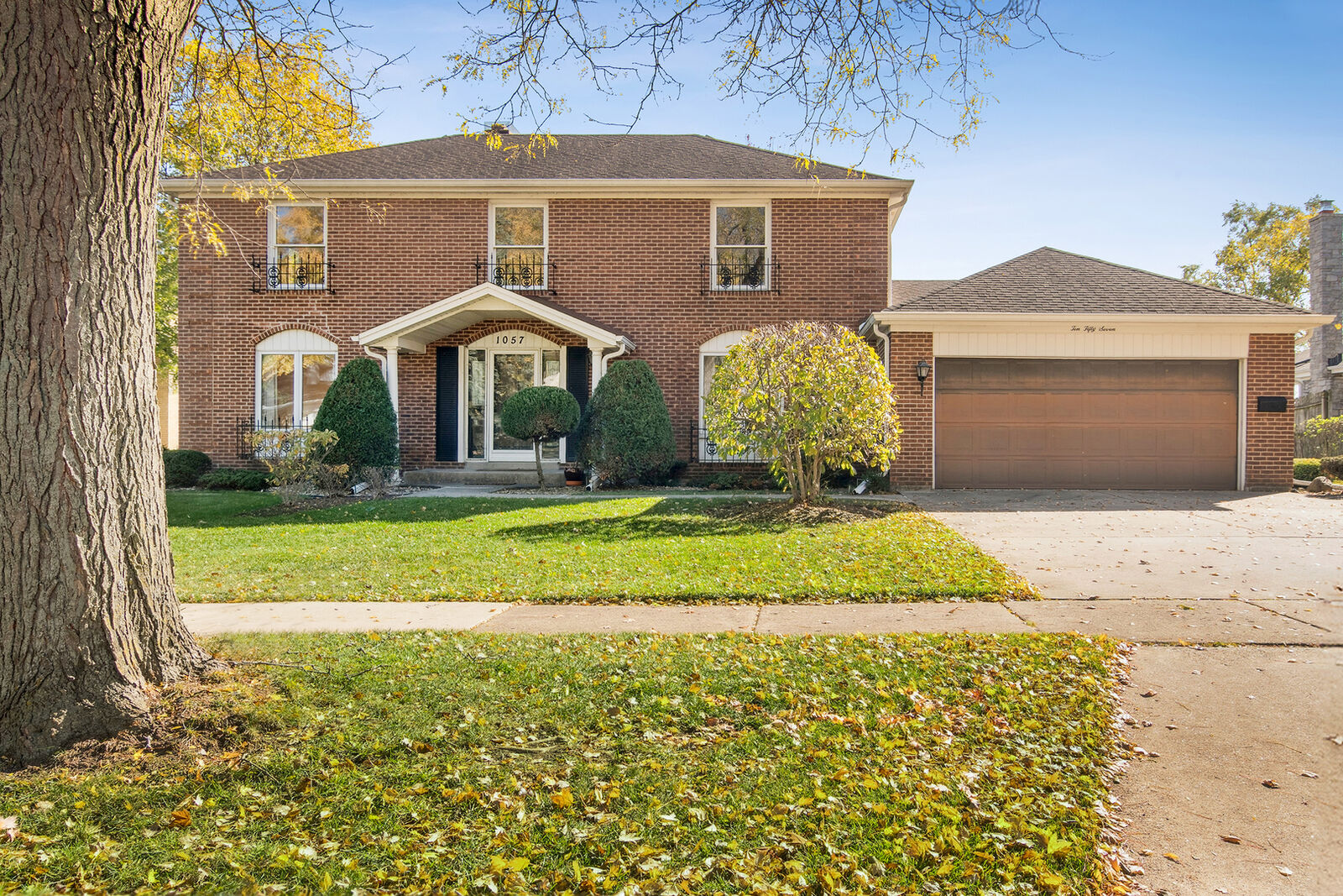 Property Photo:  1057 W Peregrine Drive  IL 60067 