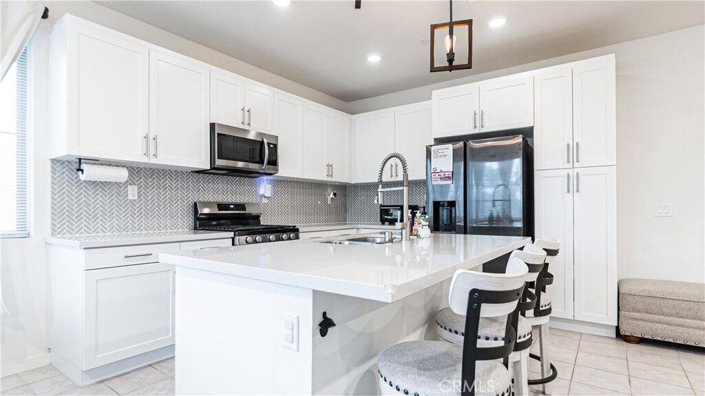 Property Photo:  3590 E Peckham Paseo 2  CA 91761 