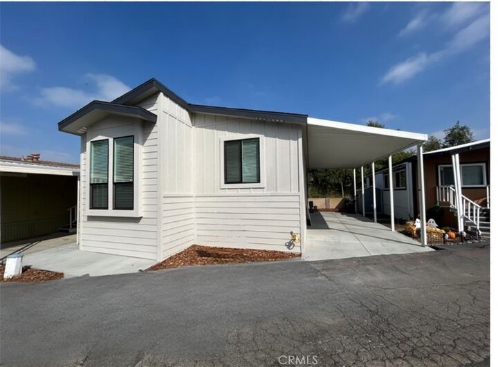 17261 Gothard Street 13  Huntington Beach CA 92647 photo