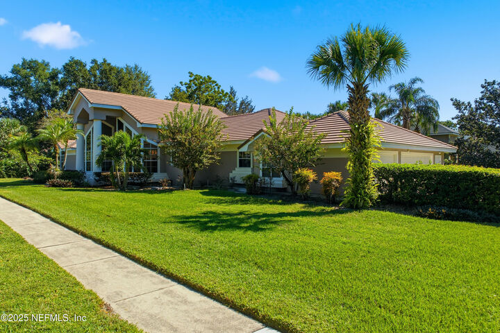 Property Photo:  5203 Hillview Lane  FL 32819 