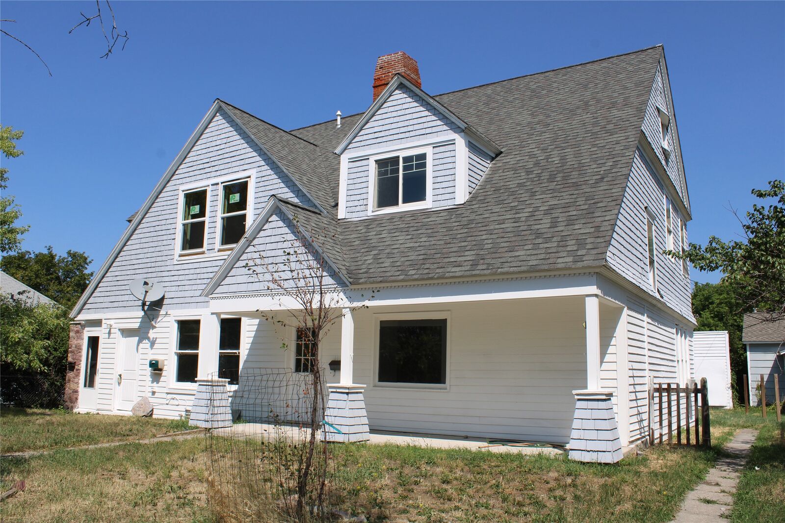 Property Photo: 1110 Vine Street MT 59802