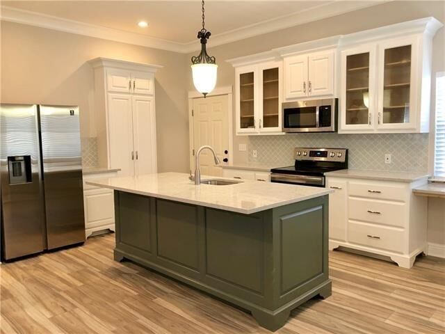 Property Photo:  325 E Hornsby Street  LA 70433 