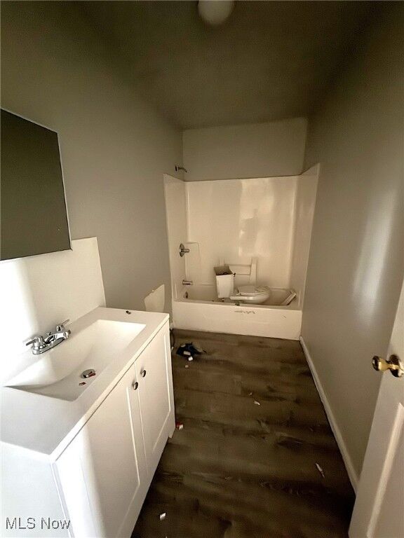 Property Photo:  4249 E 164th Street  OH 44128 