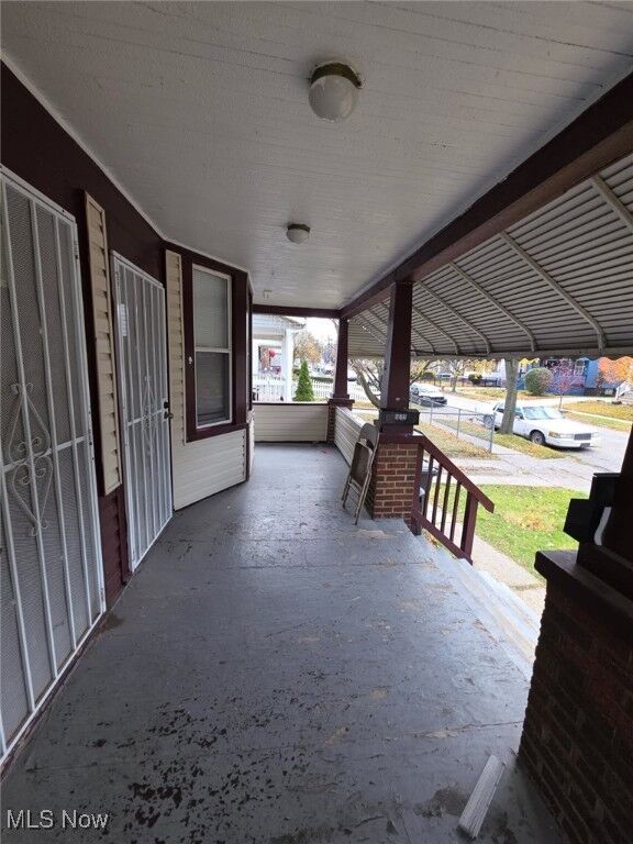 Property Photo:  637-639 E 102nd Street  OH 44108 