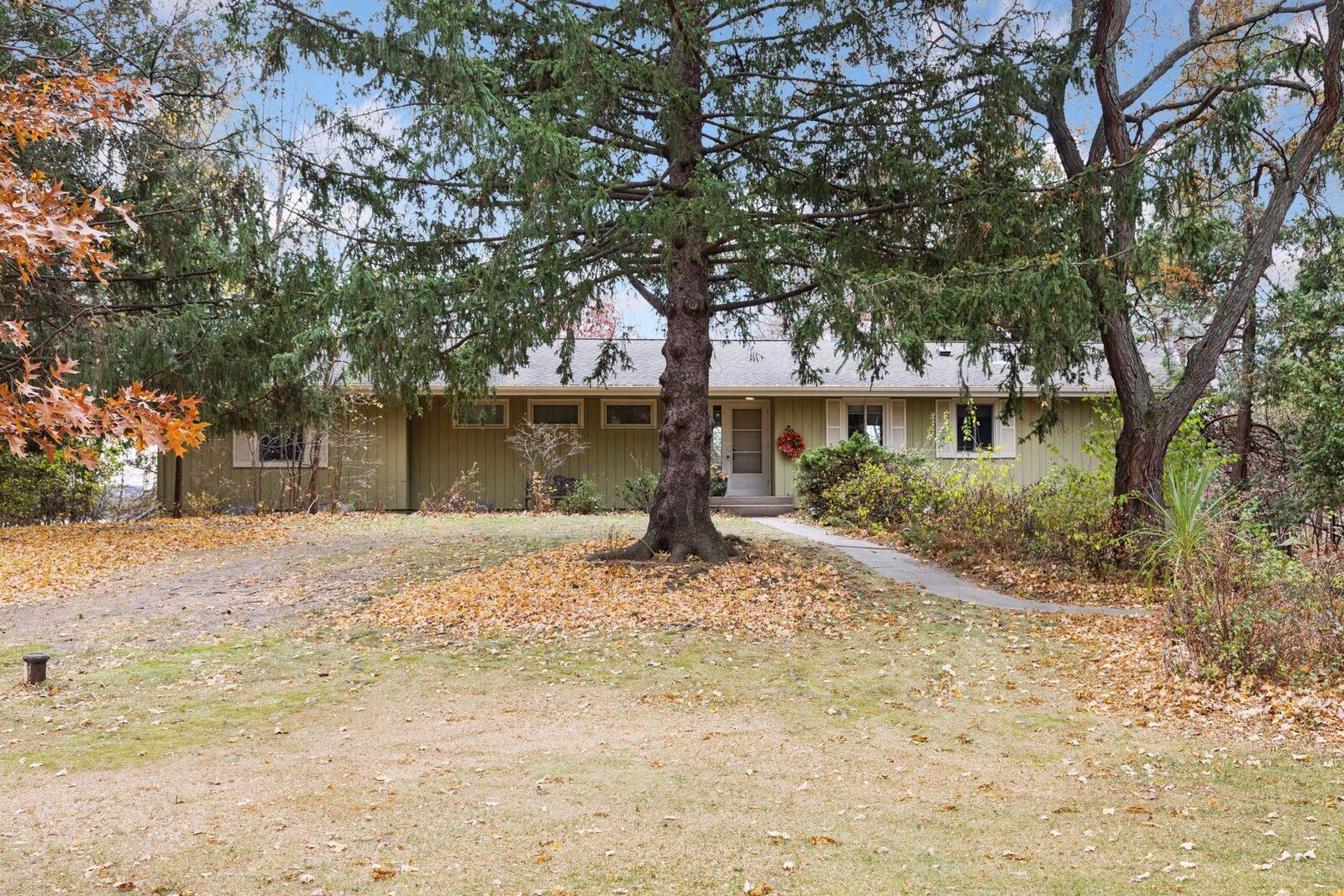 Property Photo:  26 Duck Pass Road  MN 55127 