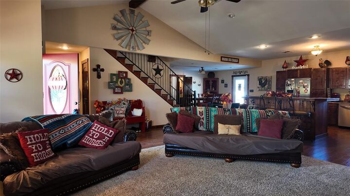 Property Photo:  200 County Road 1260  TX 76234 