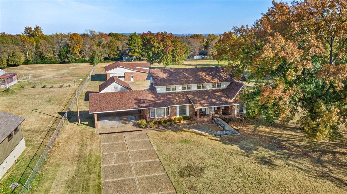 Property Photo: 4415 Park Avenue AR 72903