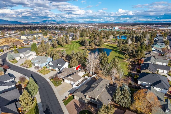 Property Photo:  4218 SW Tommy Armour Lane  OR 97756 