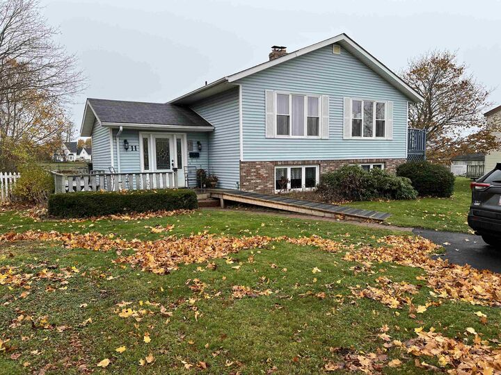 11 Wilfred Drive  Cornwall PE C0A 1H8 photo