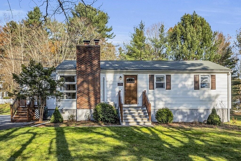 Property Photo:  75 North Street  MA 01864 