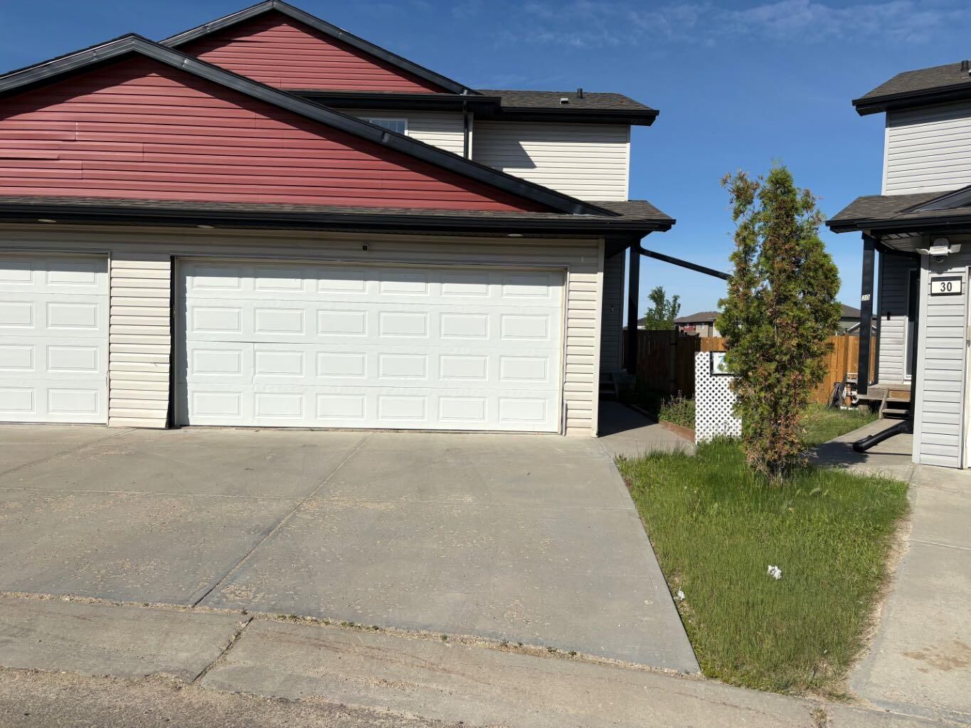 Property Photo: 6802 50 Avenue 31 AB T4V 5C7