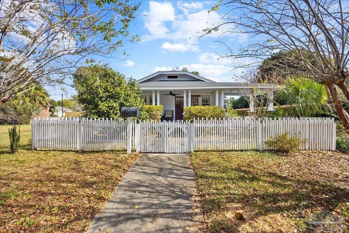 1906 N Spring St  Pensacola FL 32501 photo