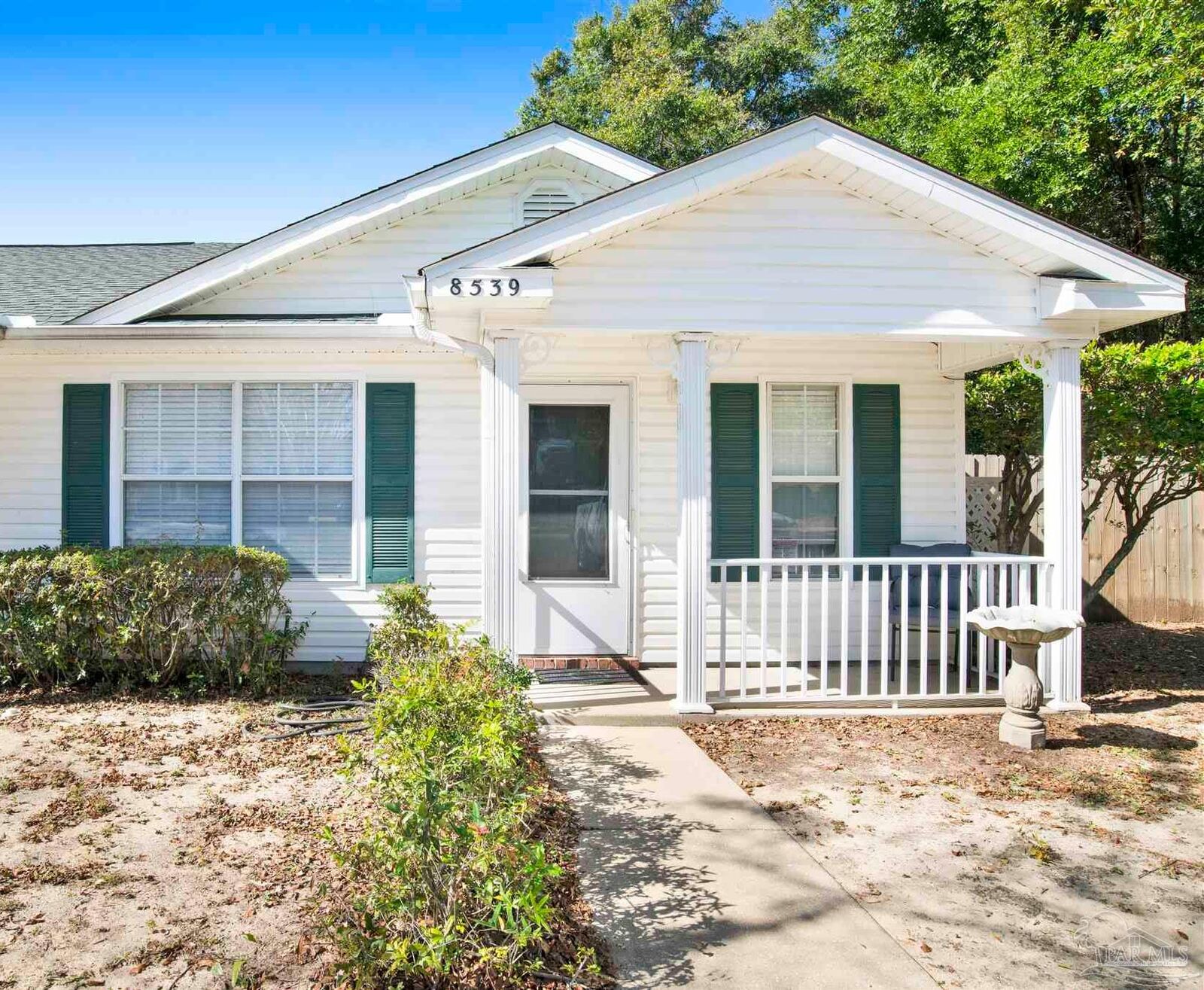 Property Photo:  8539 Nantucket Pl  FL 32514 