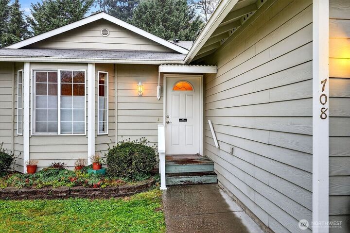 Property Photo:  708  Marquette Avenue  WA 98290 