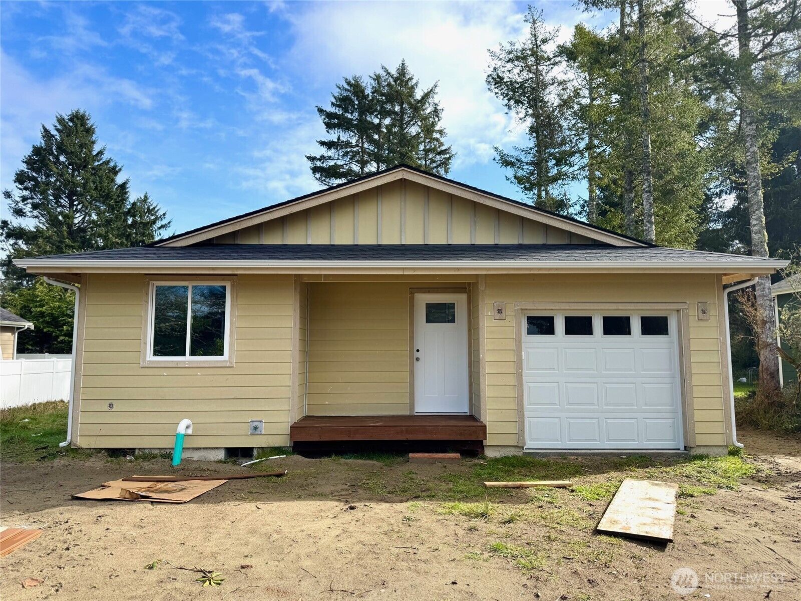 Property Photo:  660  Itswoot Avenue SE  WA 98569 