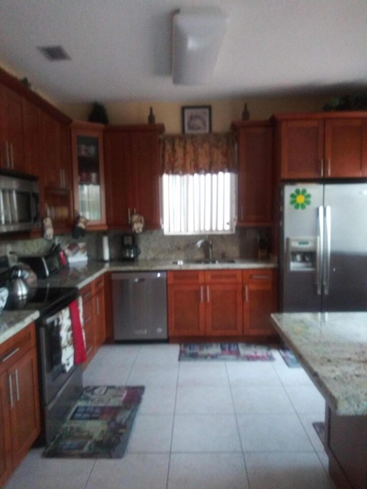 Property Photo: 4015 Banyan Trails Drive FL 33073