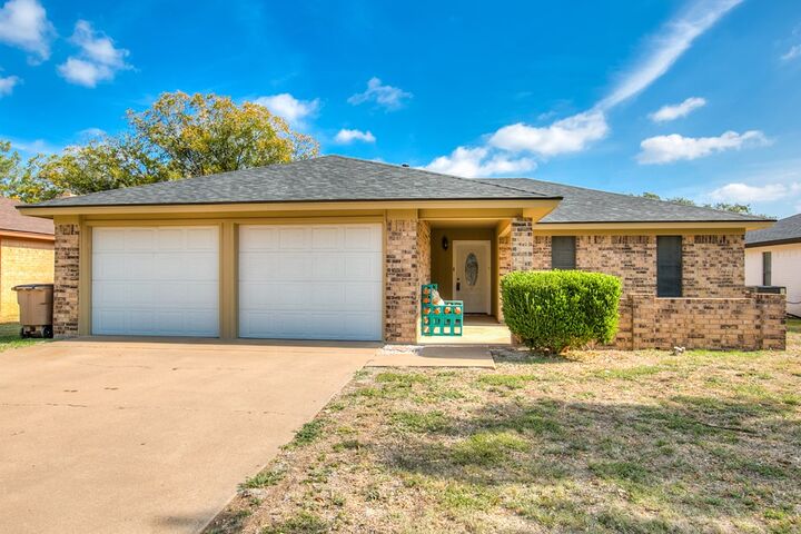 Property Photo: 1204 Gregory Dr TX 76905