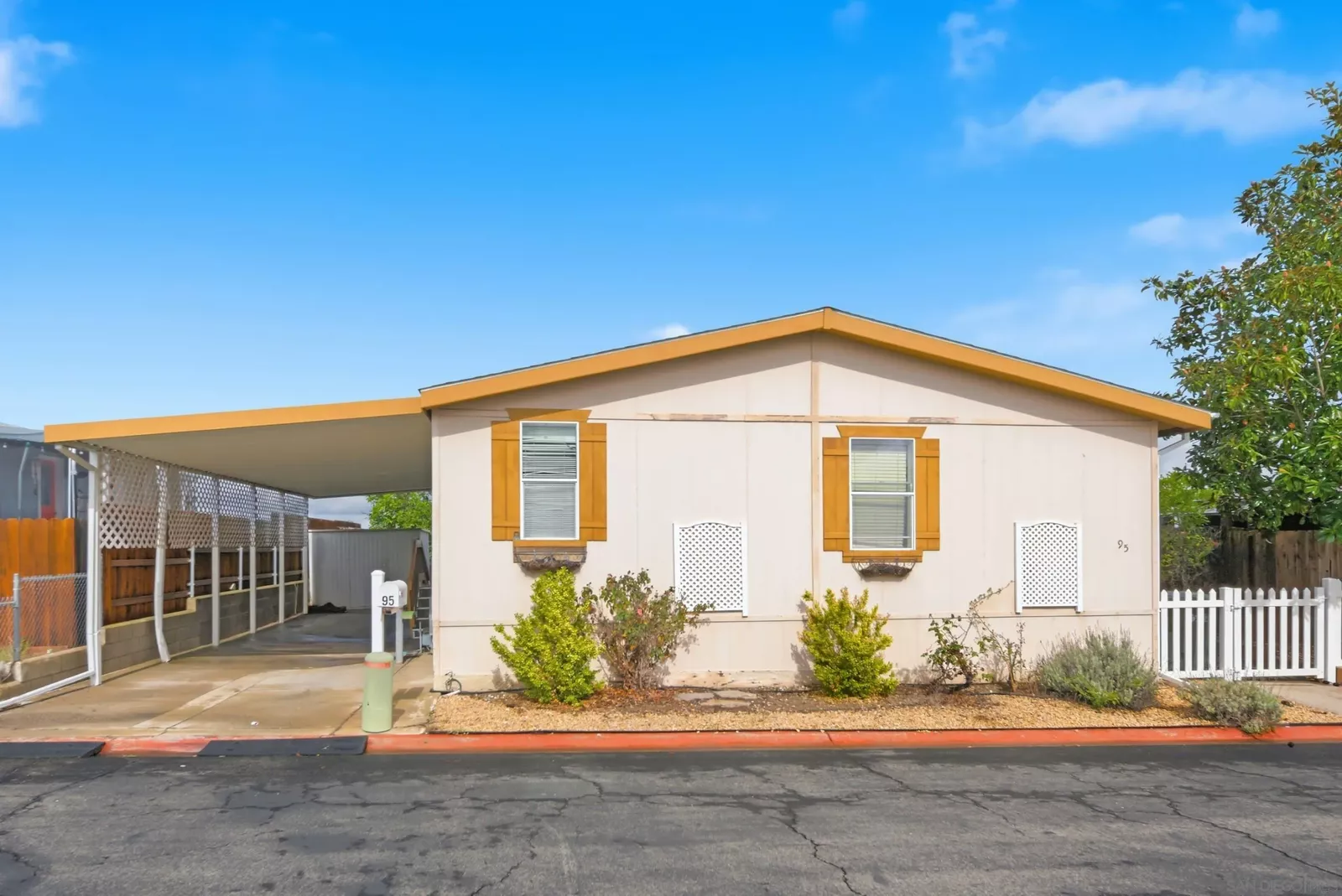Property Photo:  2400 W Valley Pkwy Spc 95  CA 92029 