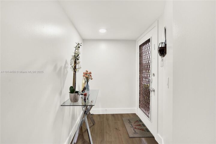 Property Photo:  1100 SW 130th Ave 112H  FL 33027 