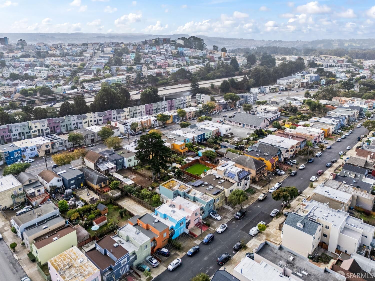 Property Photo: 211 Sadowa Street CA 94112