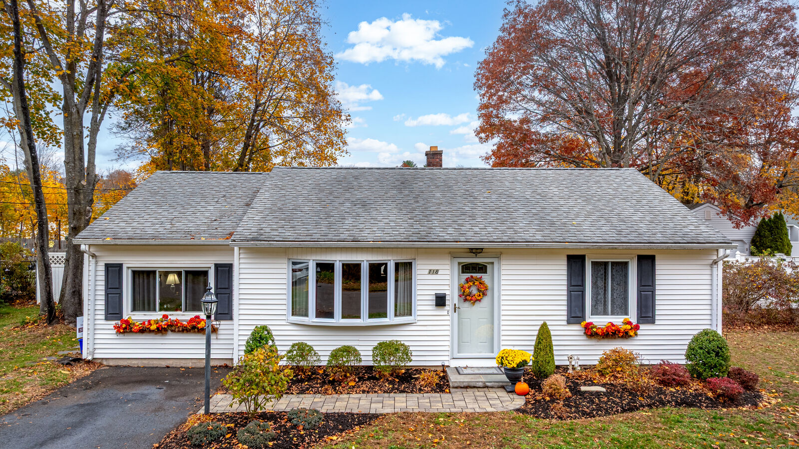 Property Photo:  118 Hellstrom Road  CT 06512 