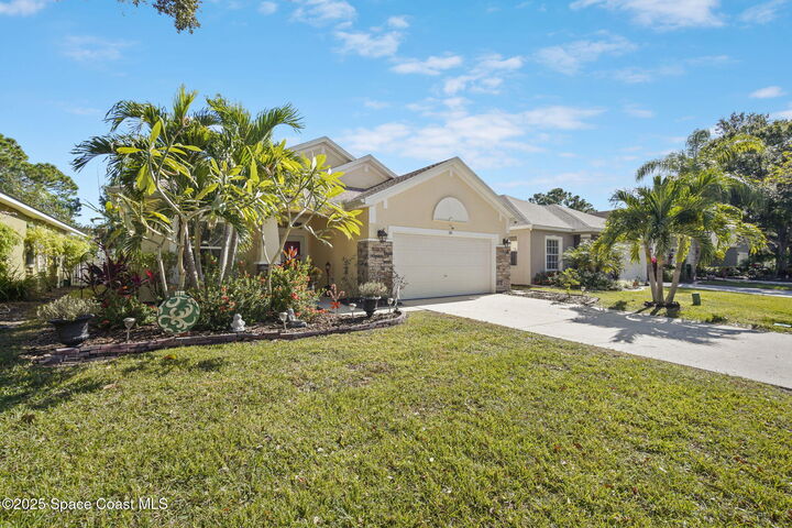 Property Photo:  381 Waterside Circle  FL 32780 