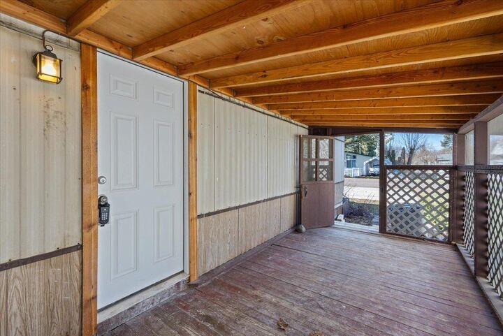 Property Photo:  500 E Campbell St #35  WA 99022 