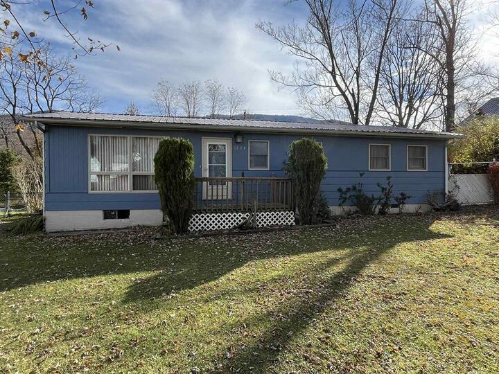 1224 Dogwood Rd  Tazewell VA 24651 photo