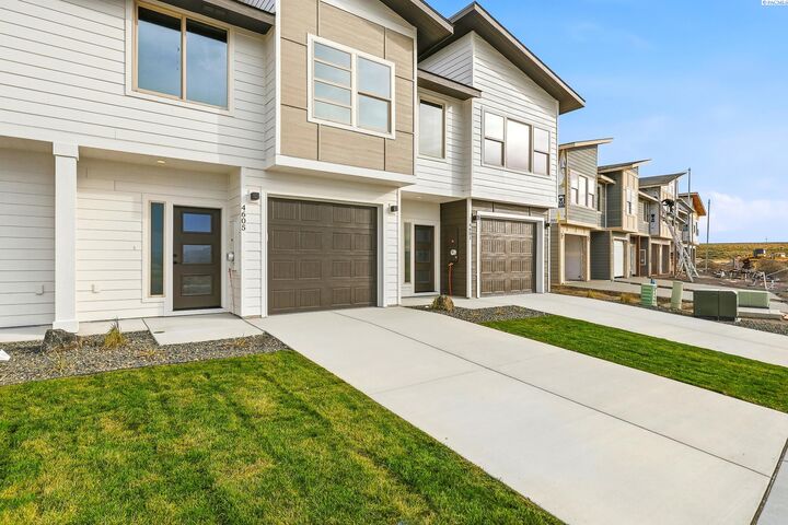 Property Photo: 4605 Road 114 WA 99301