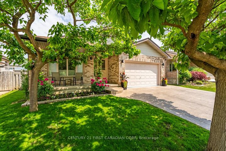 Property Photo: 169 Ashley Crescent ON N6E 3P9