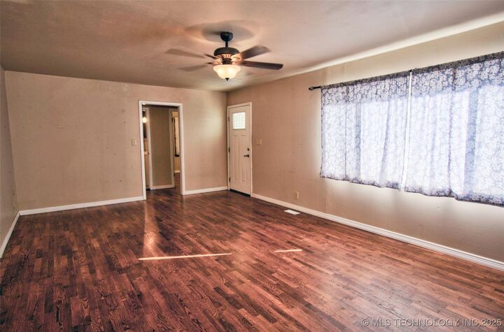 Property Photo: 2500 Elmira St OK 74403