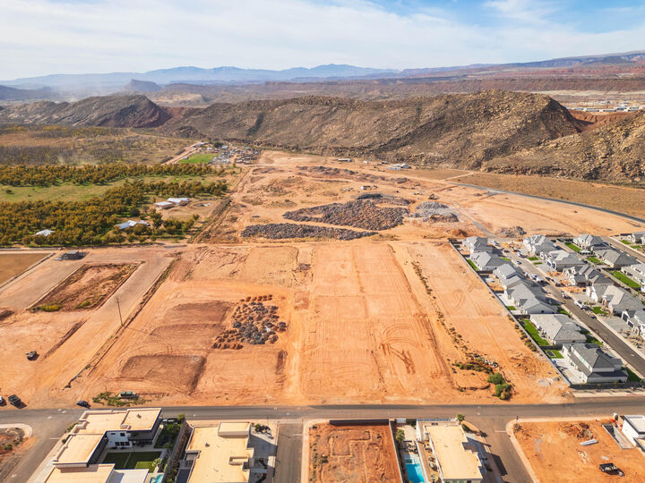 Property Photo:  Sycamore Village Phase 2  UT 84737 