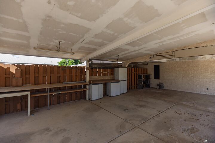 Property Photo: 680 S 20 Ave AZ 85364