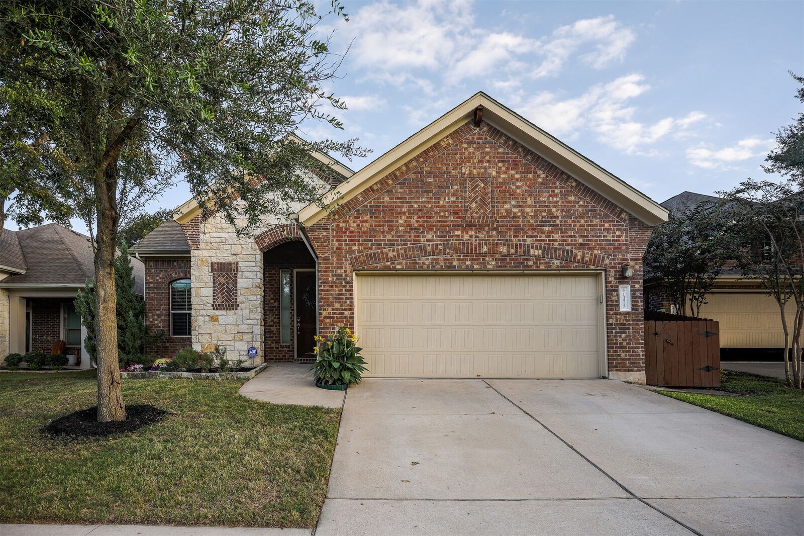 Property Photo:  13512 Hymeadow Circle  TX 78729 