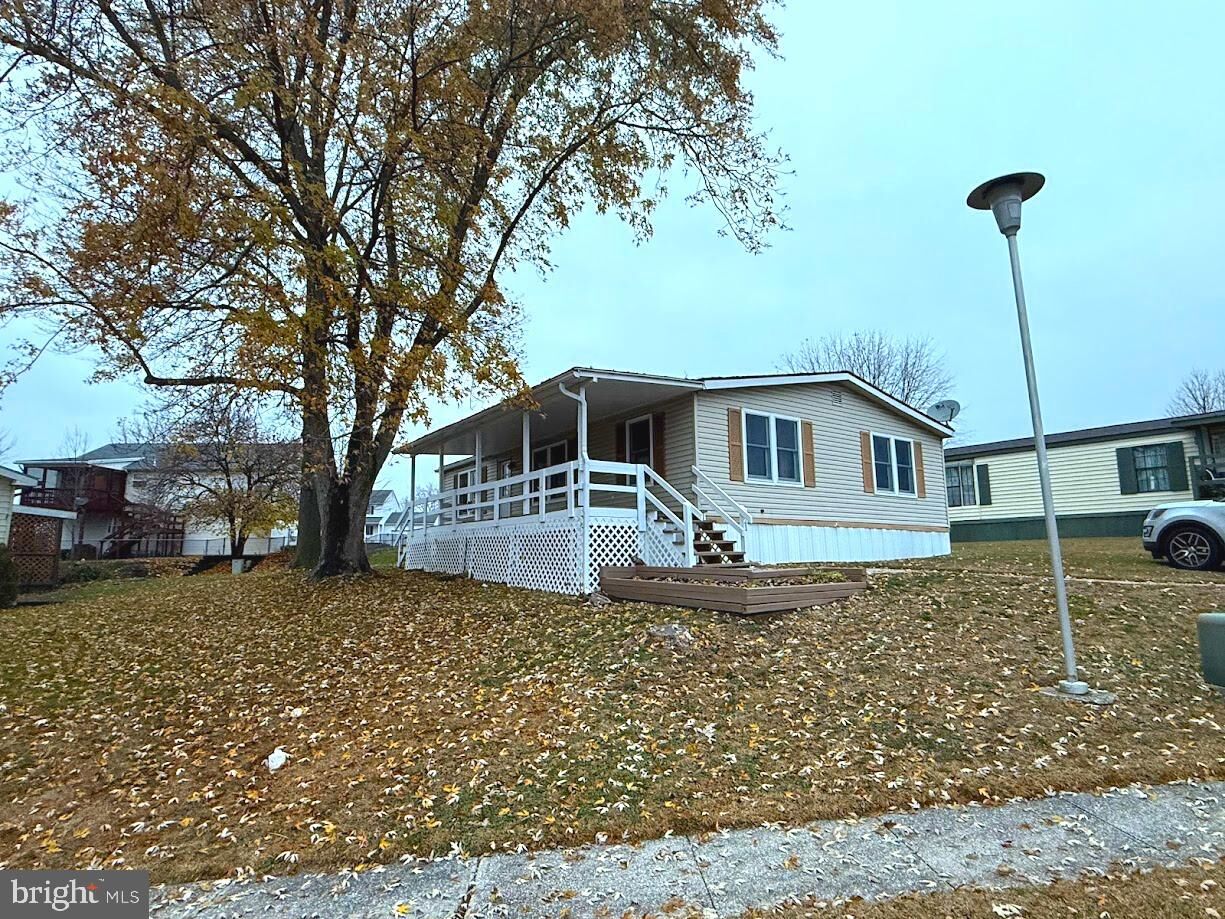 Property Photo:  121 Cherry Lane  PA 17019 