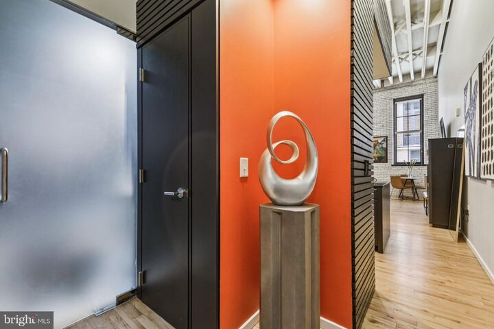 Property Photo:  437 New York Avenue NW Y26  DC 20001 